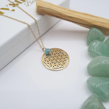 Collier fleur de vie aigue Marine 3cm de diametre