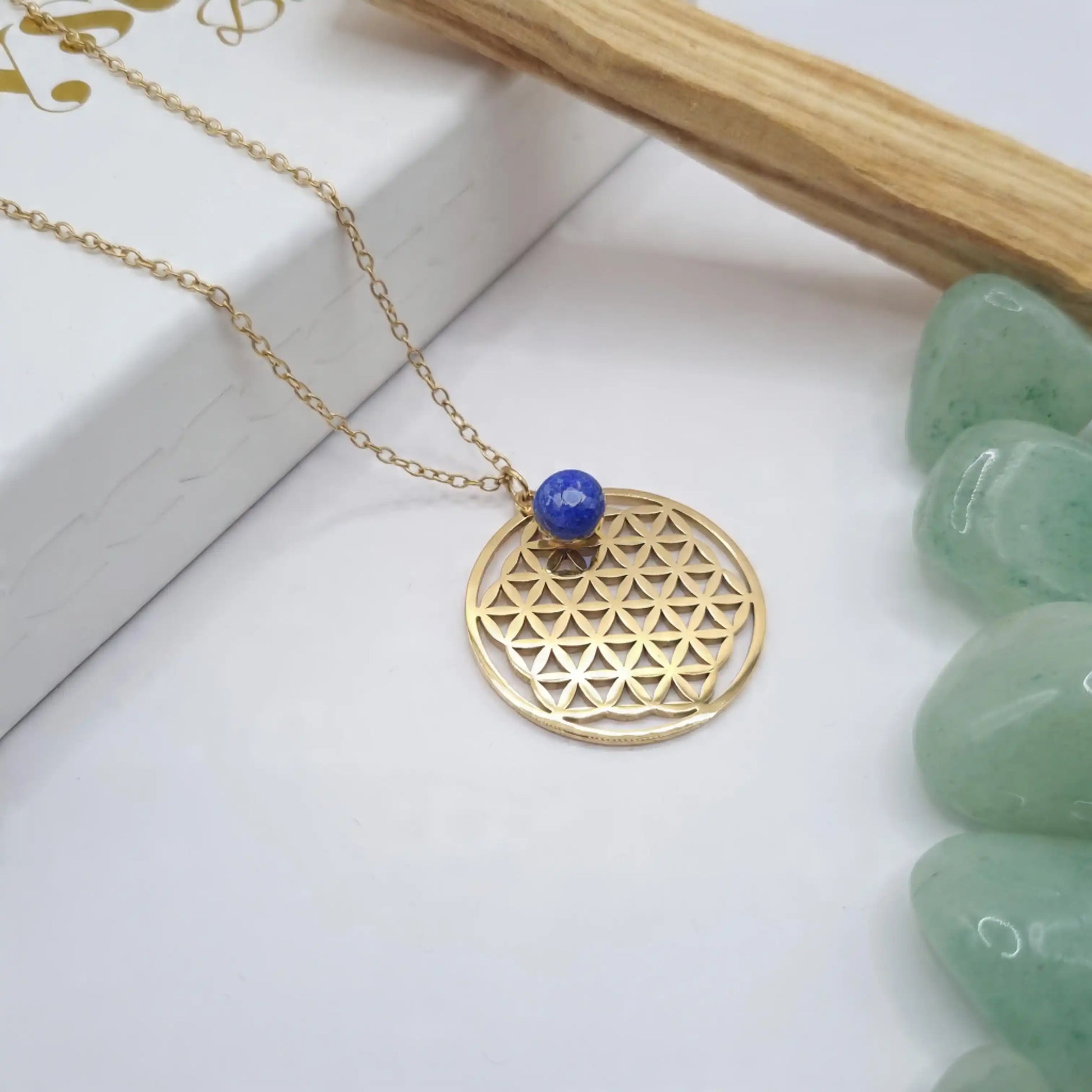 collier fleur de vie lapis lazuli pendentif 3cm