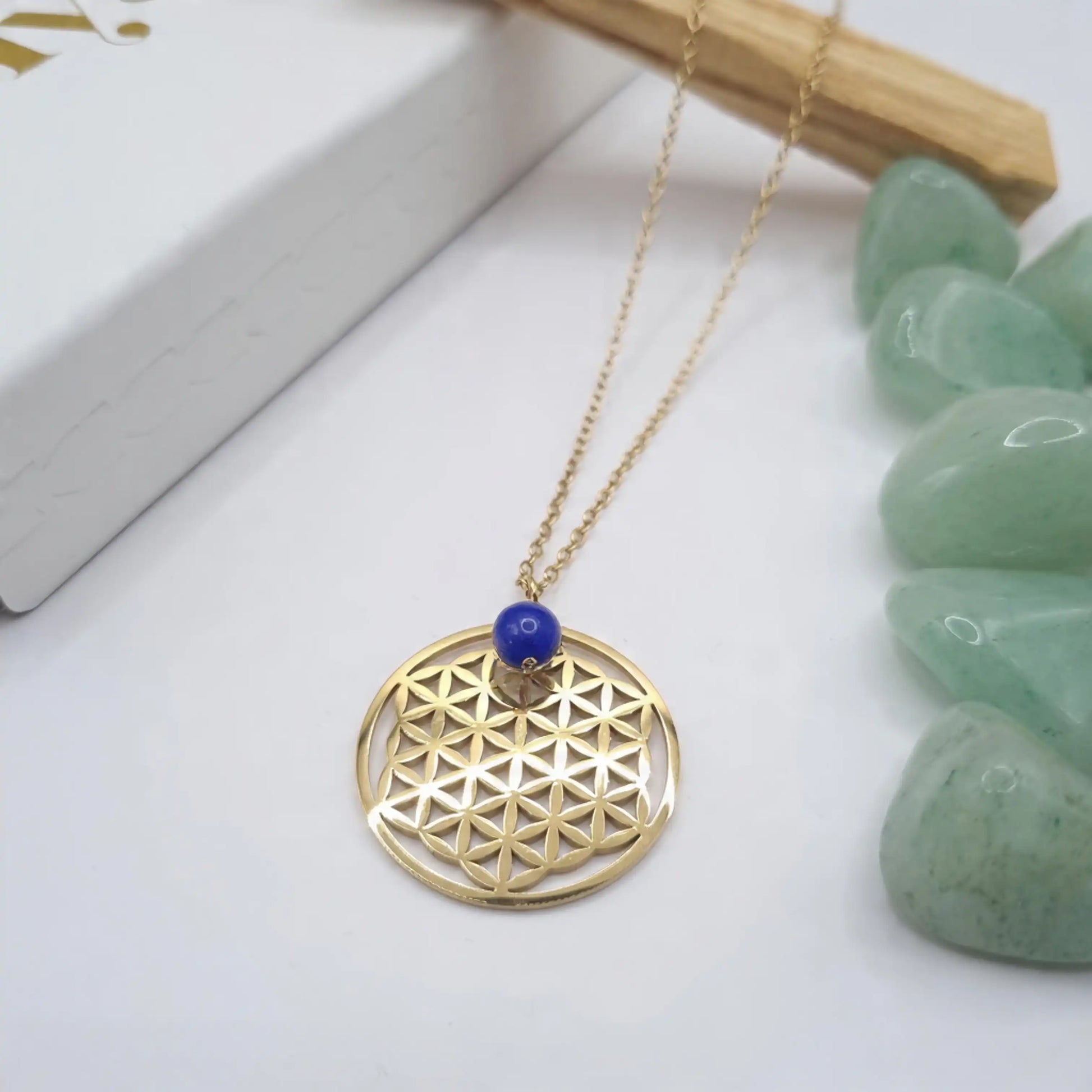 collier fleur de vie lapis lazuli acier inoxydable avec dorure or 18k 