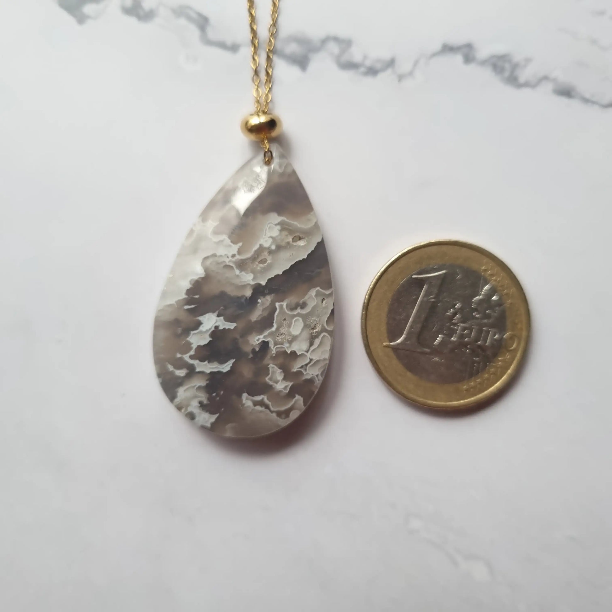 taille pendentif blue plume agate goutte MystikBox