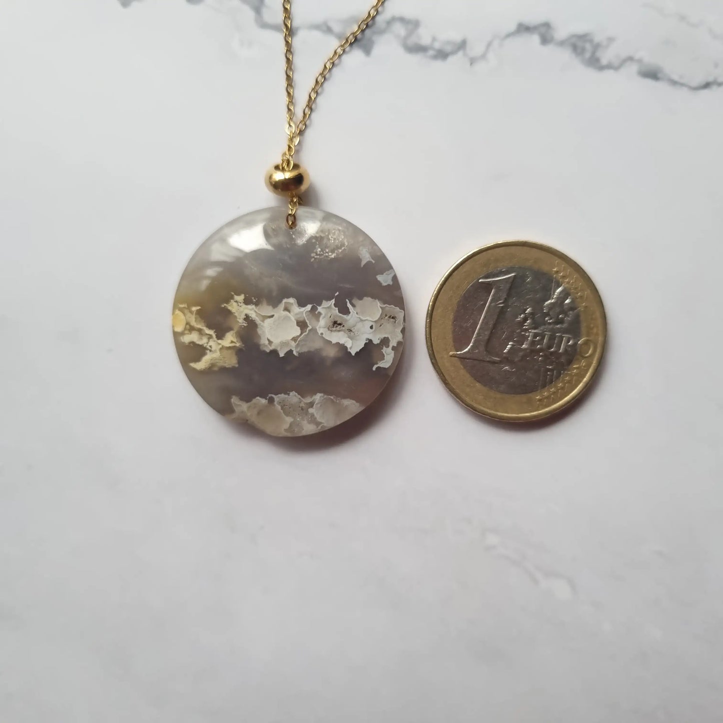 taille pendentif blue plume agate rond MystikBox