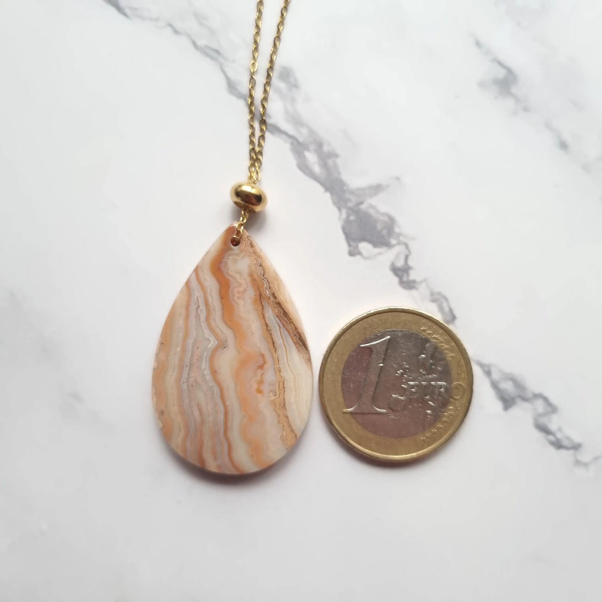 taille pendentif Crazy lace agate goutte MystikBox